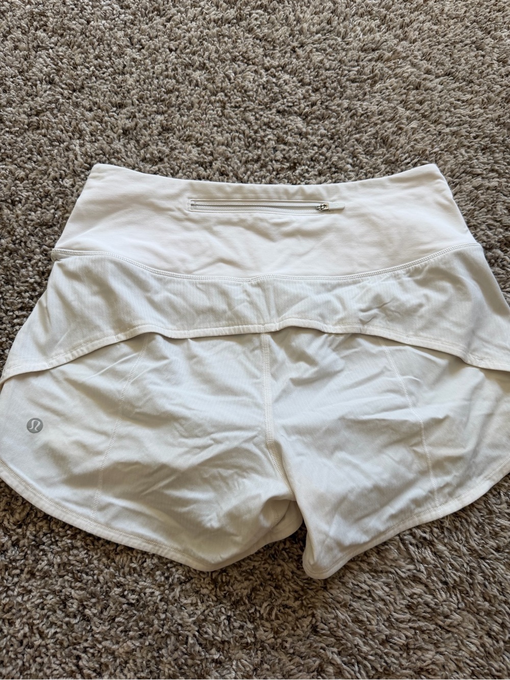 lululemon speed up shorts size 6 new style